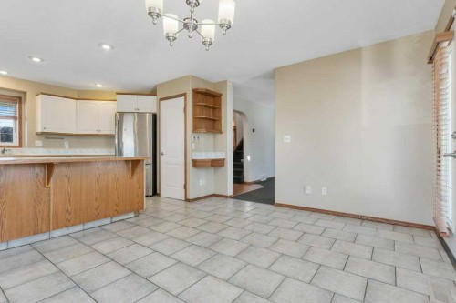 83 Lawrence Crescent, Red Deer, AB - Indoor Photo Showing Kitchen