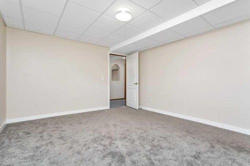 83 Lawrence Crescent, Red Deer, AB - Indoor Photo Showing Other Room