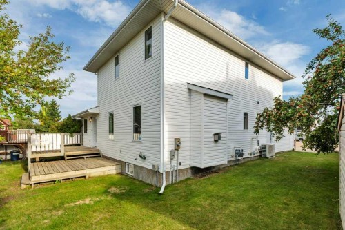 83 Lawrence Crescent, Red Deer, AB - Outdoor With Exterior