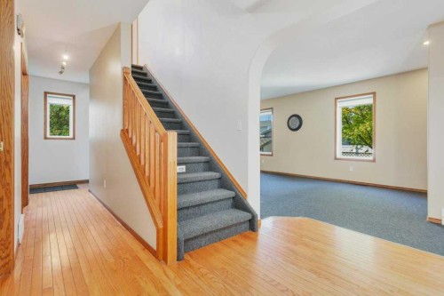 83 Lawrence Crescent, Red Deer, AB - Indoor Photo Showing Other Room