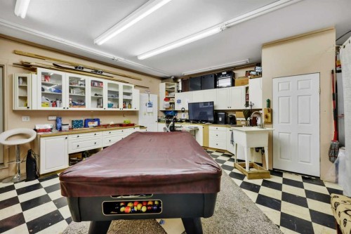 9 Cronquist Close, Red Deer, AB - Indoor Photo Showing Other Room