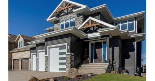 5 Leonard Close, Sylvan Lake, AB - Outdoor With Facade
