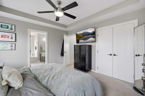 3 Craig Road, Sylvan Lake, AB - Indoor Photo Showing Bedroom