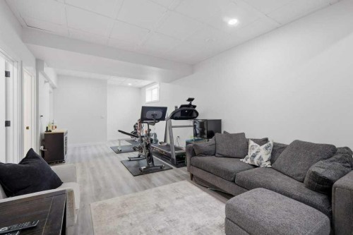 3 Craig Road, Sylvan Lake, AB - Indoor