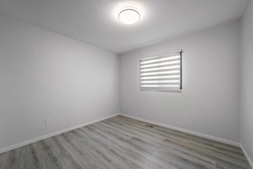 5413 48 Avenue West, Forestburg, AB - Indoor Photo Showing Other Room