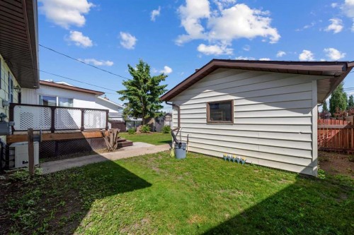 5413 48 Avenue West, Forestburg, AB - Outdoor With Exterior