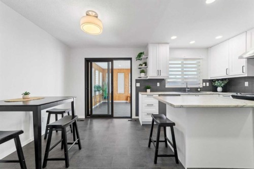 5413 48 Avenue West, Forestburg, AB - Indoor