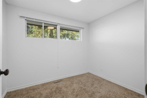 3814 58 Avenue, Red Deer, AB 