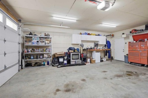 3814 58 Avenue, Red Deer, AB 
