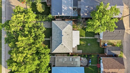 3814 58 Avenue, Red Deer, AB 