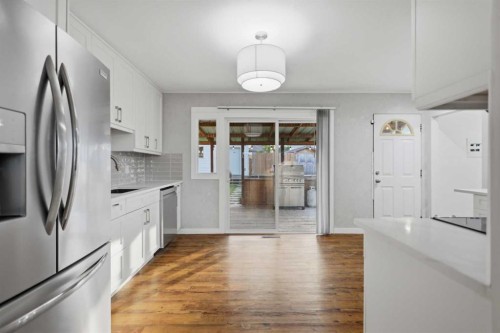 3814 58 Avenue, Red Deer, AB 