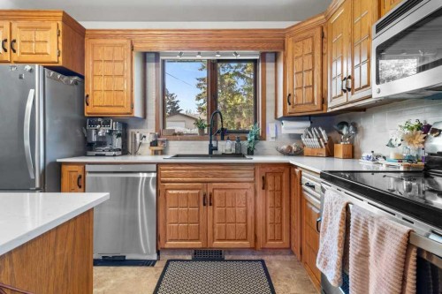 2206 25 Avenue, Delburne, AB - Indoor Photo Showing Kitchen