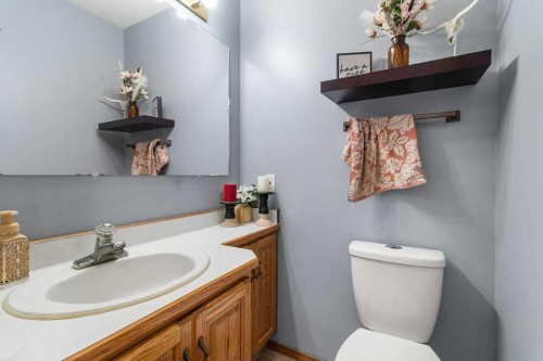 2206 25 Avenue, Delburne, AB - Indoor Photo Showing Bathroom
