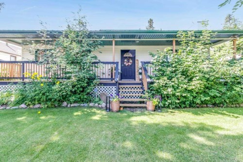 2206 25 Avenue, Delburne, AB - Outdoor With Deck Patio Veranda