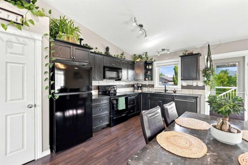 19 Jenner Crescent, Red Deer, AB 