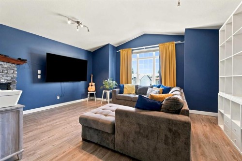 16 Viscount Drive, Red Deer, AB - Indoor Photo Showing Other Room