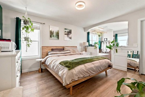 16 Viscount Drive, Red Deer, AB - Indoor Photo Showing Bedroom