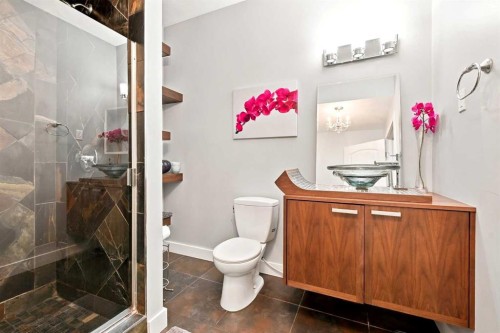 16 Viscount Drive, Red Deer, AB - Indoor Photo Showing Bathroom