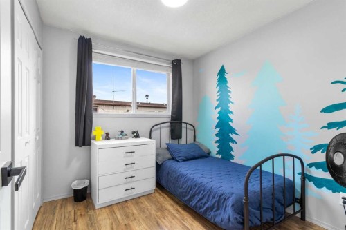 4743 47 Street, Sylvan Lake, AB 