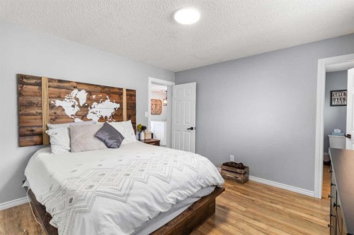 4743 47 Street, Sylvan Lake, AB 