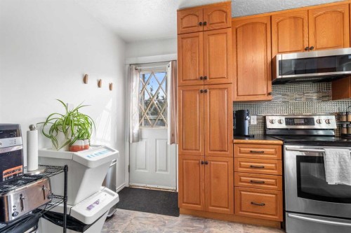 4743 47 Street, Sylvan Lake, AB 