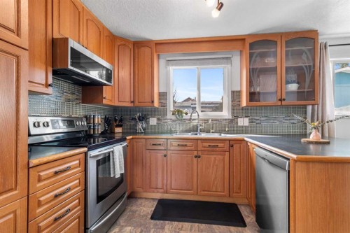 4743 47 Street, Sylvan Lake, AB 
