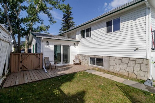 4743 47 Street, Sylvan Lake, AB 