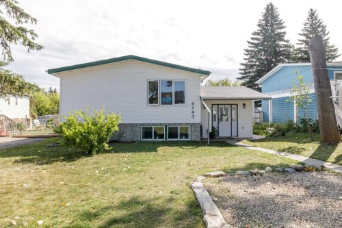 4743 47 Street, Sylvan Lake, AB 