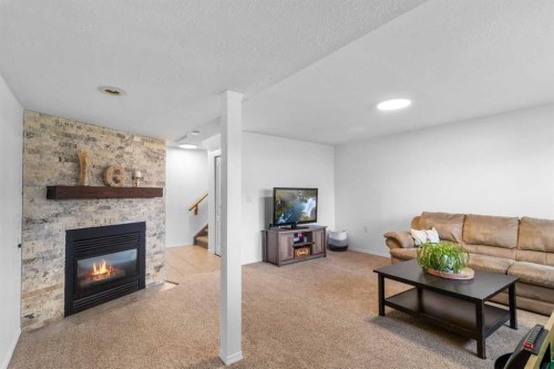 4743 47 Street, Sylvan Lake, AB 