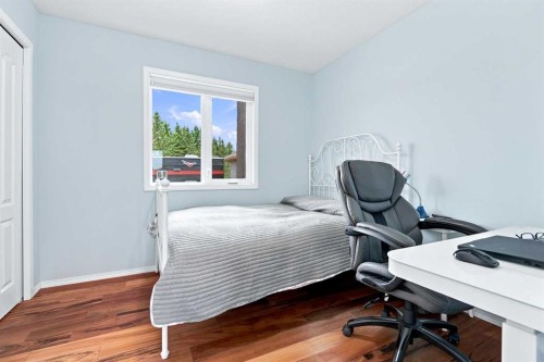 2 Pheasantback Close, Stettler, AB - Indoor Photo Showing Bedroom