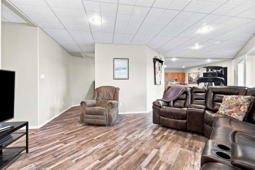2 Pheasantback Close, Stettler, AB - Indoor Photo Showing Other Room
