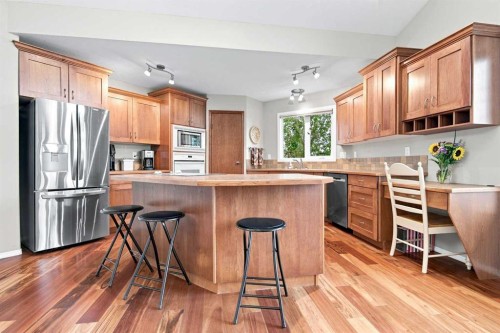 2 Pheasantback Close, Stettler, AB - Indoor Photo Showing Kitchen