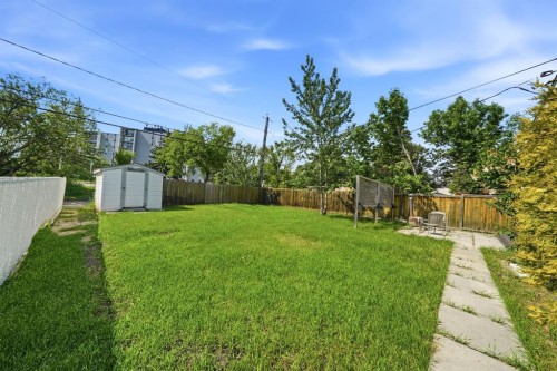 4233 33 Street, Red Deer, AB - Outdoor