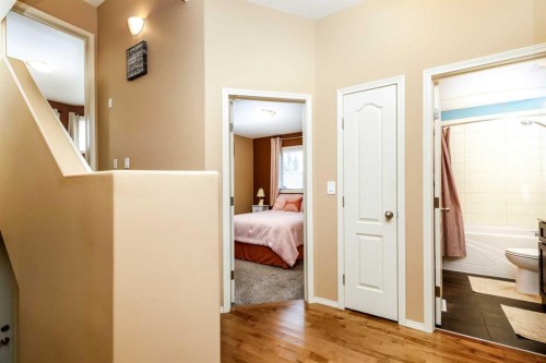 8 Innes Close, Red Deer, AB - Indoor Photo Showing Other Room