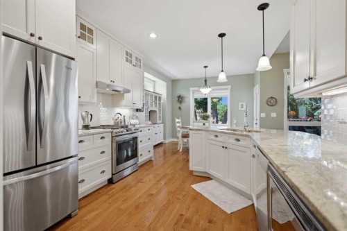 4006 38 Street, Ponoka, AB - Indoor Photo Showing Kitchen With Double Sink With Upgraded Kitchen