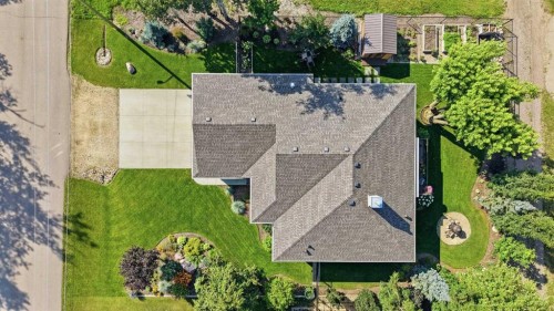 4006 38 Street, Ponoka, AB - Outdoor