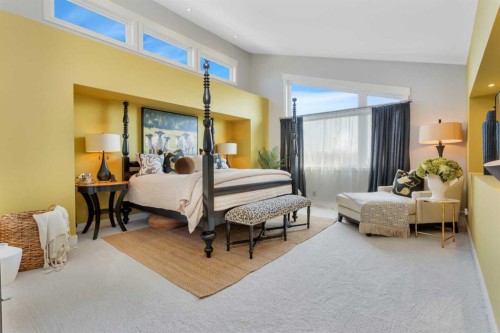 31 Leaside Crescent, Sylvan Lake, AB - Indoor Photo Showing Bedroom