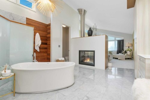 31 Leaside Crescent, Sylvan Lake, AB - Indoor With Fireplace
