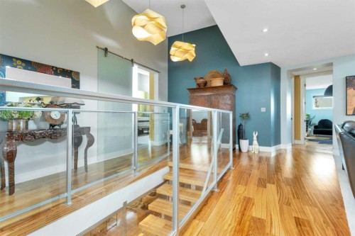31 Leaside Crescent, Sylvan Lake, AB - Indoor Photo Showing Other Room