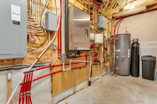 31 Leaside Crescent, Sylvan Lake, AB - Indoor Photo Showing Basement