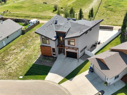 31 Leaside Crescent, Sylvan Lake, AB - Outdoor