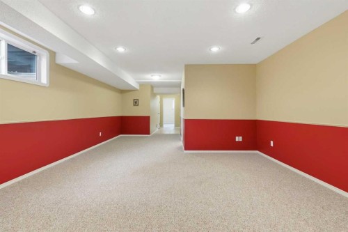 280 Barrett Drive, Red Deer, AB - Indoor Photo Showing Other Room