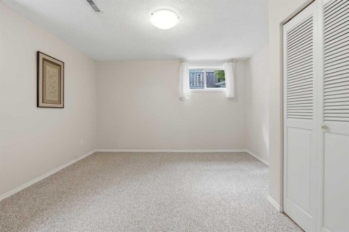 280 Barrett Drive, Red Deer, AB - Indoor Photo Showing Other Room