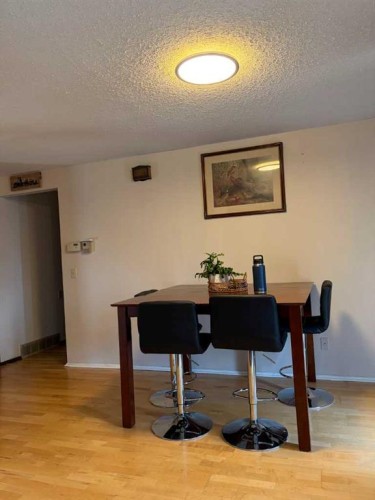 107 Balaclava Street, Veteran, AB - Indoor Photo Showing Dining Room