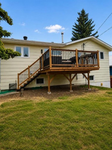 107 Balaclava Street, Veteran, AB - Outdoor With Deck Patio Veranda