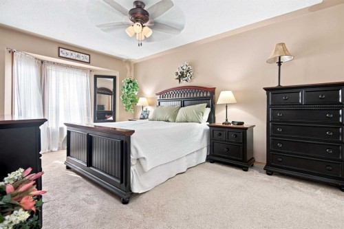 162 Doran Crescent, Red Deer, AB 
