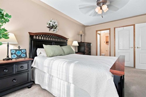 162 Doran Crescent, Red Deer, AB 