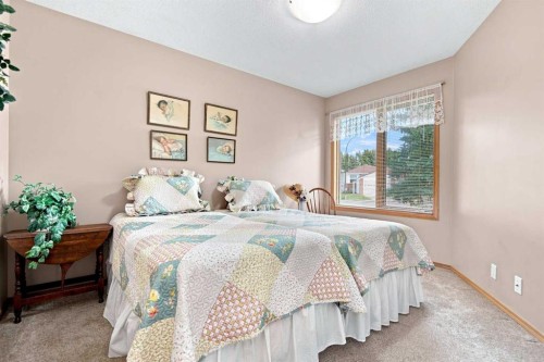 162 Doran Crescent, Red Deer, AB 