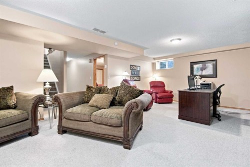 162 Doran Crescent, Red Deer, AB 