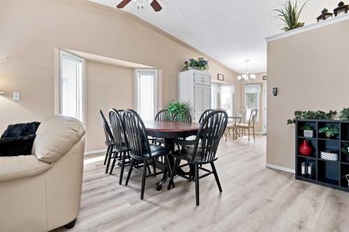 162 Doran Crescent, Red Deer, AB 
